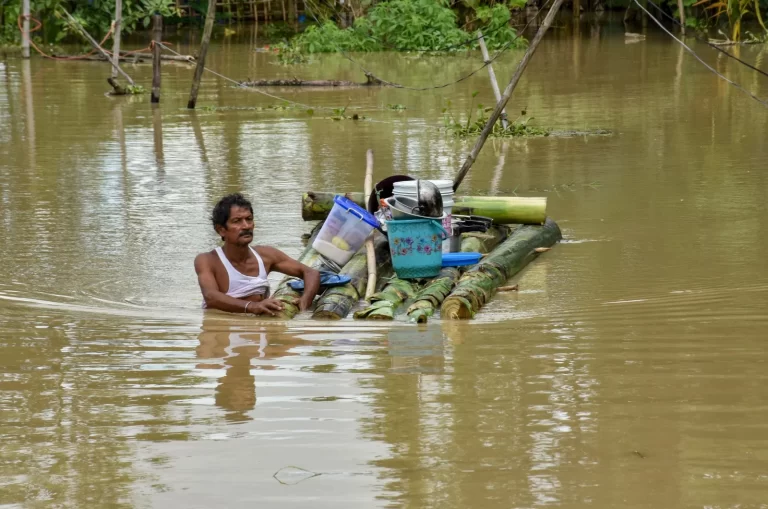 Flood Update India showing severe flooding in Kerala, Assam and Odisha after heavy rainfall