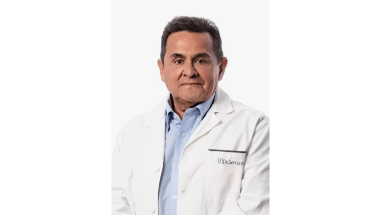 Prof. Gabriel Serrano at advanced dermatology symposium in India