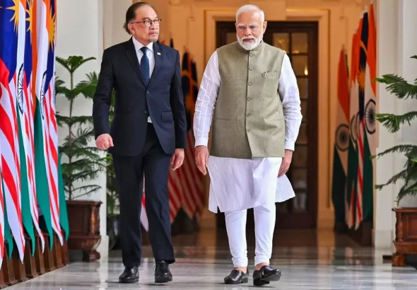 Malaysia PM Anwar Ibrahim sings Kishore Kumar song during BRICS Summit 2026