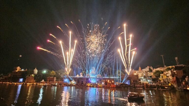 Ujjain World Record with 33,27,125 diyas lit along the Shipra River