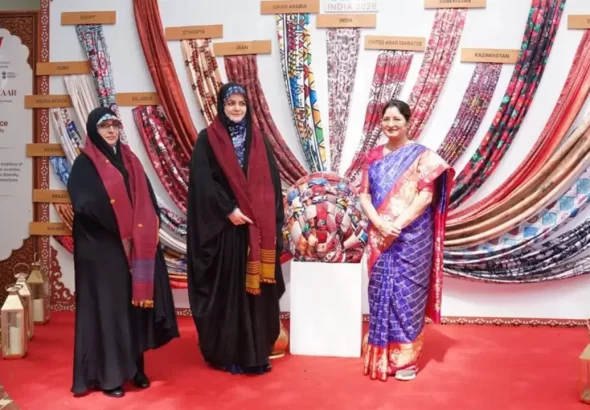 Zahra Pezeshkian visits BRICS Bazaar and Iran pavilion in New Delhi