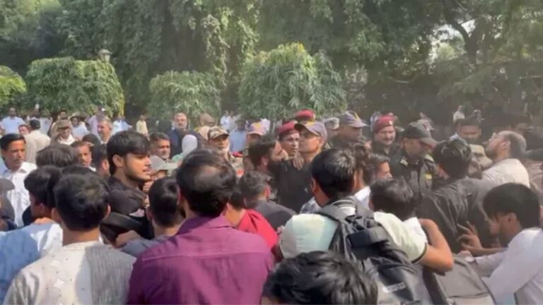 Jamia Millia Islamia Clash