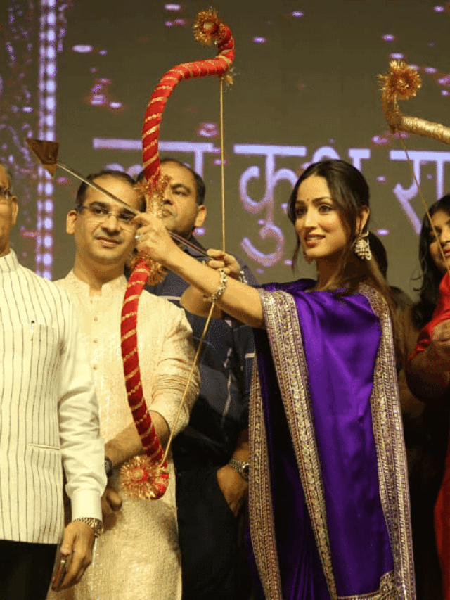 रावण दहन कार्यक्रम में पहुंचीं यामी गौतम, महिला सम्मान पर दिया संदेश
