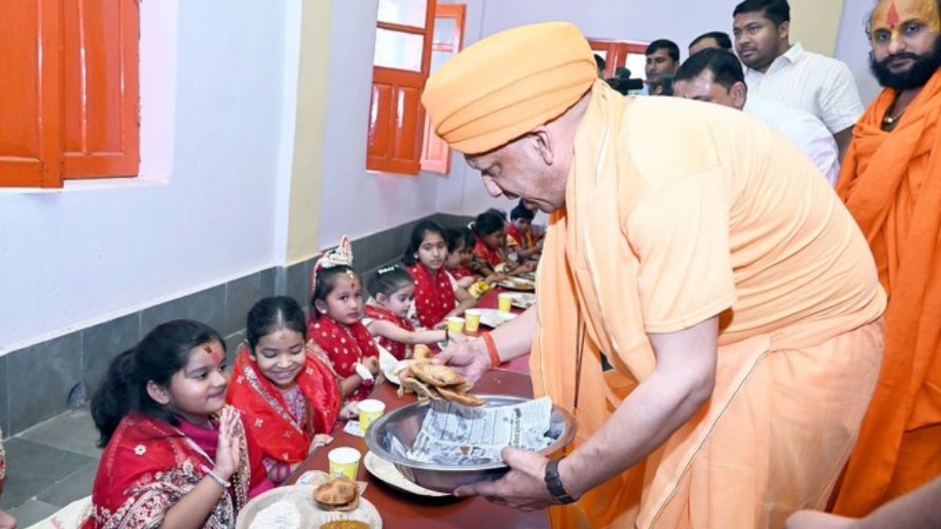 CM Yogi Kanya Pujan
